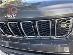 جیپ گراند شیرۆکی